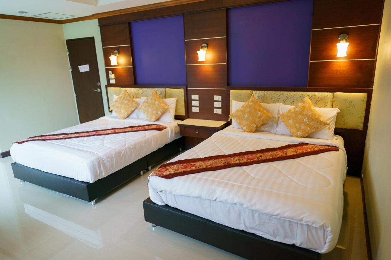 Thungtawan Hotel 나콘시탐마랏 외부 사진