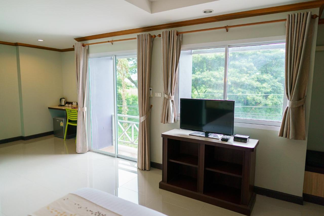 Thungtawan Hotel 나콘시탐마랏 외부 사진