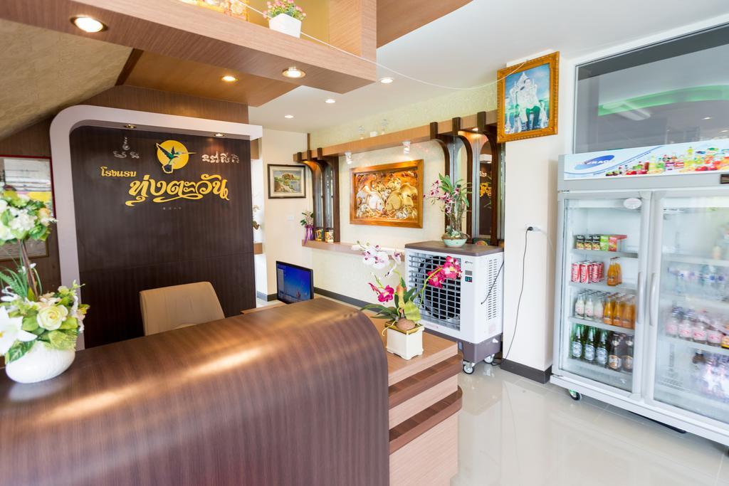 Thungtawan Hotel 나콘시탐마랏 외부 사진