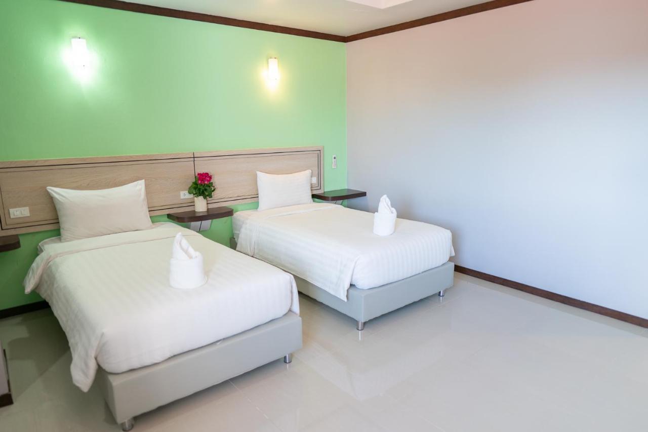 Thungtawan Hotel 나콘시탐마랏 외부 사진